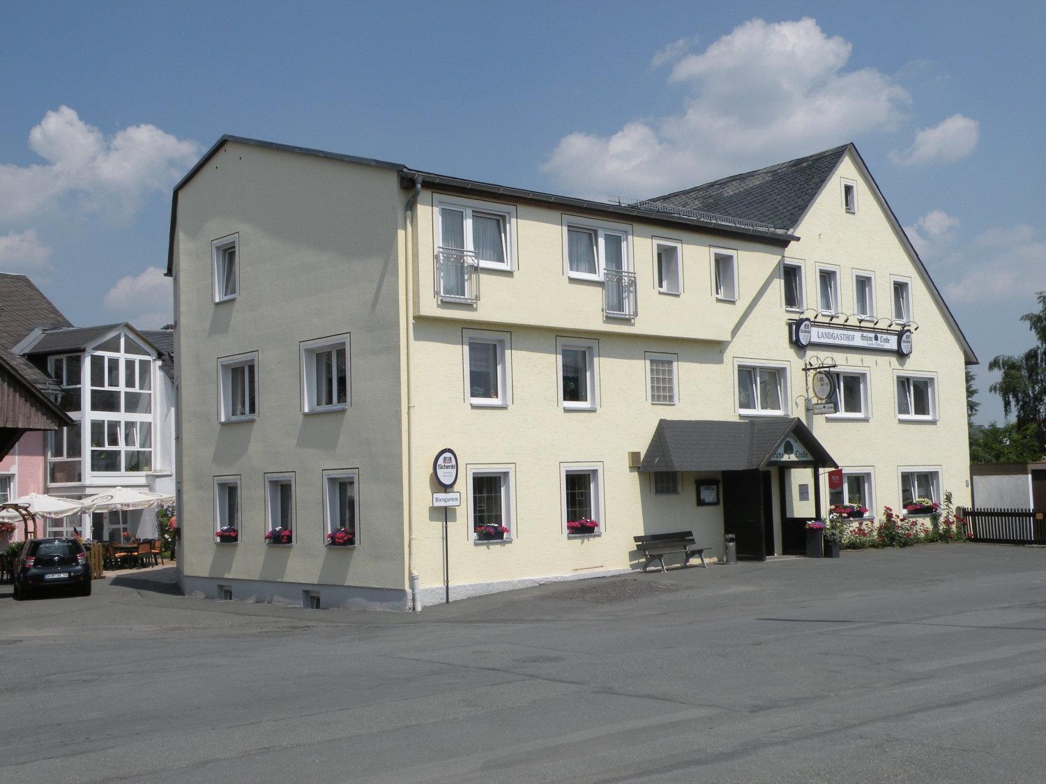 Landgasthof Gruene Linde Exterior photo